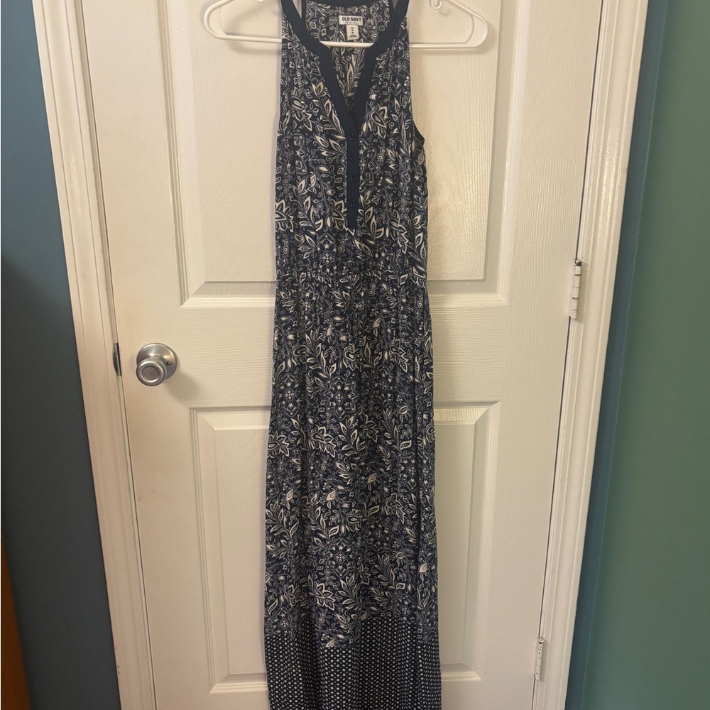 Old Navy navy and white Floral Maxi Dress